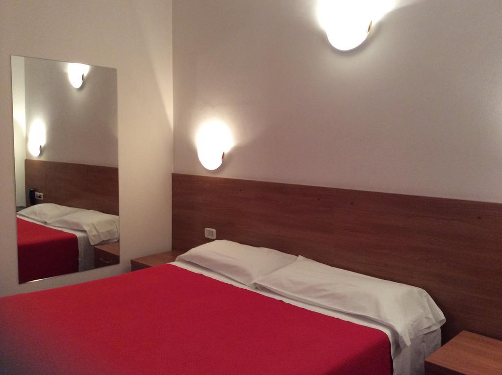 Hotel San Marco アレッツォ 部屋 写真
